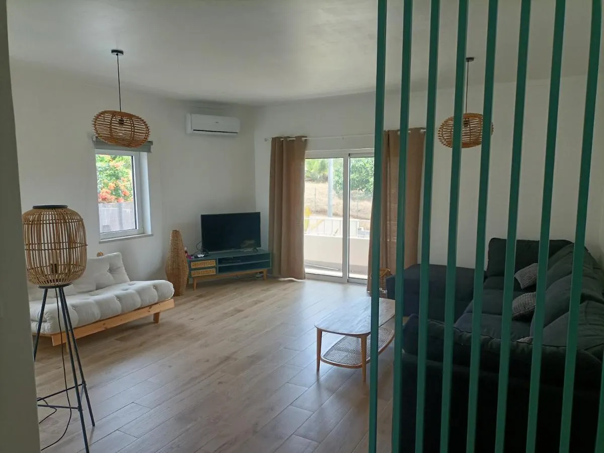 Villa Vivenda Geminada Com Piscina A 10 Minutos A Pe Da Praia Portimão
